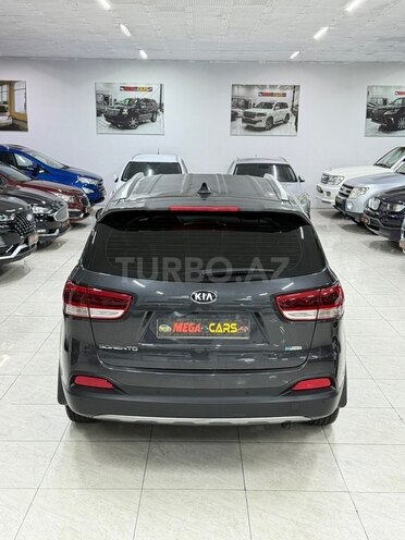 Kia Sorento-6