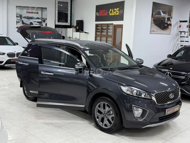 Kia Sorento-13