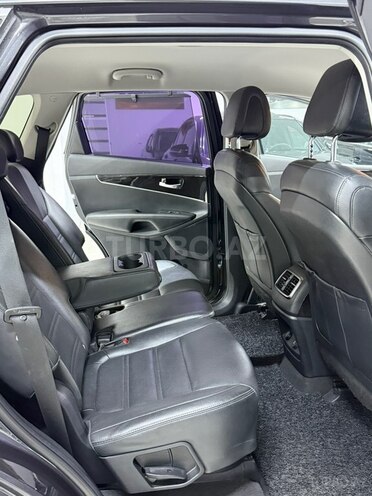 Kia Sorento-27