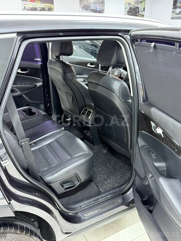 Kia Sorento-26