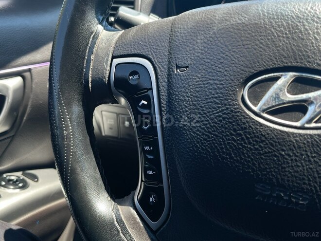 Hyundai Santa Fe-6