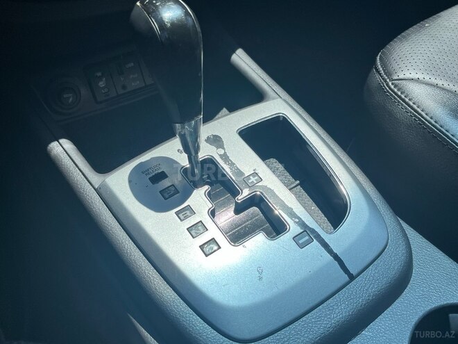 Hyundai Santa Fe-14