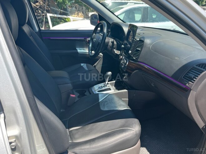 Hyundai Santa Fe-18