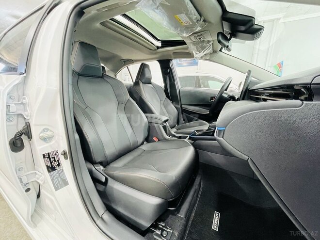 Toyota Corolla-11