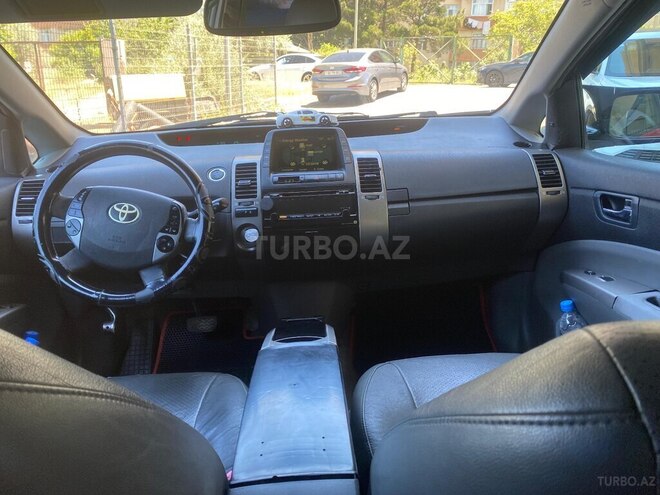 Toyota Prius-9