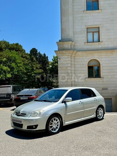 Toyota Corolla-4