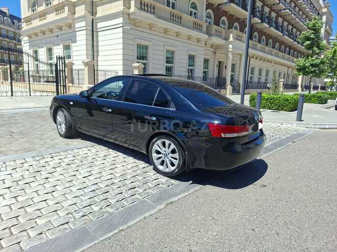 Hyundai Sonata-13