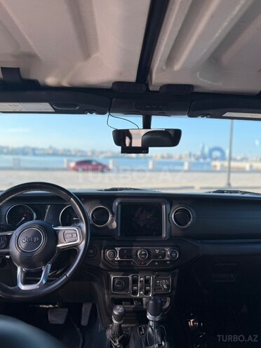 Jeep Wrangler-10