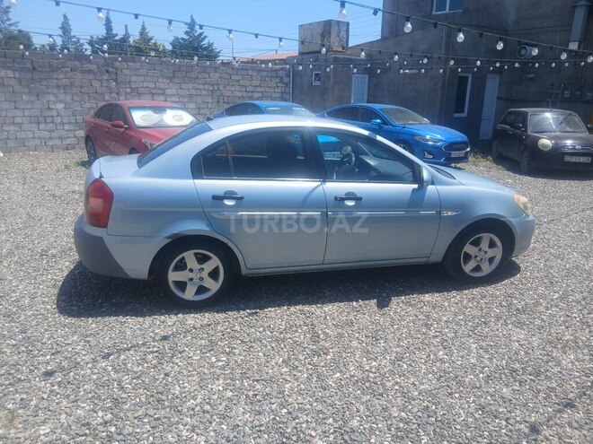 Hyundai Accent-3