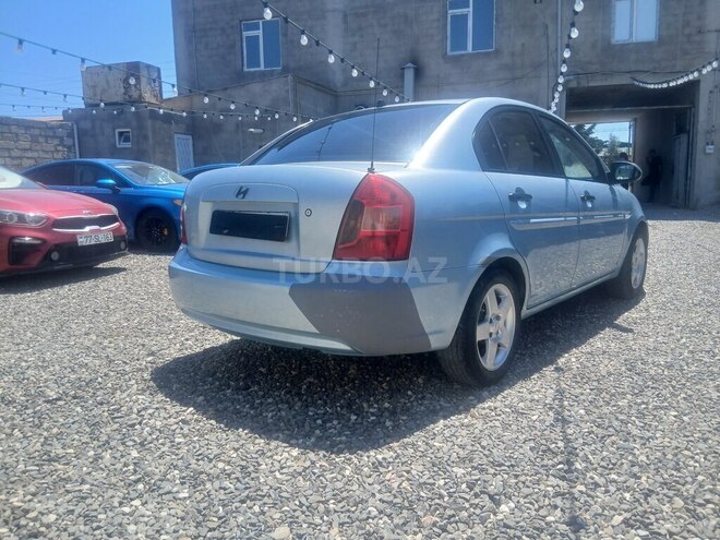Hyundai Accent-6