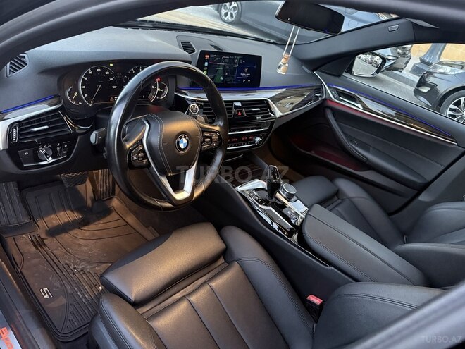 BMW 530-11