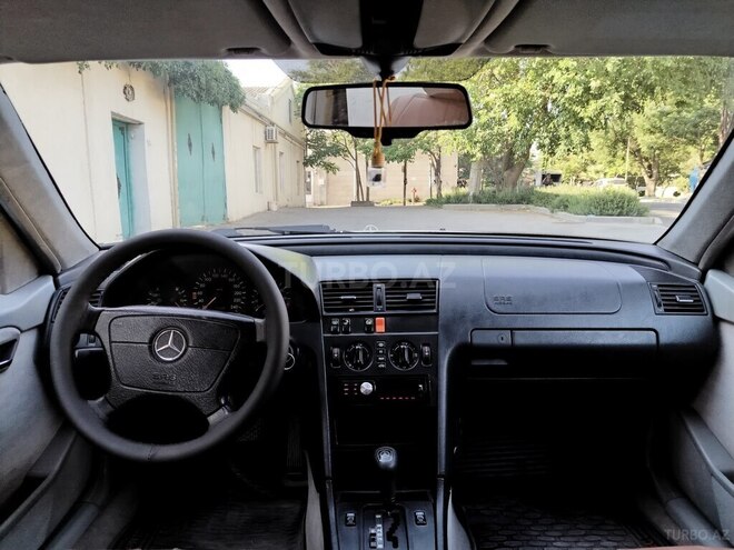 Mercedes C 180-5