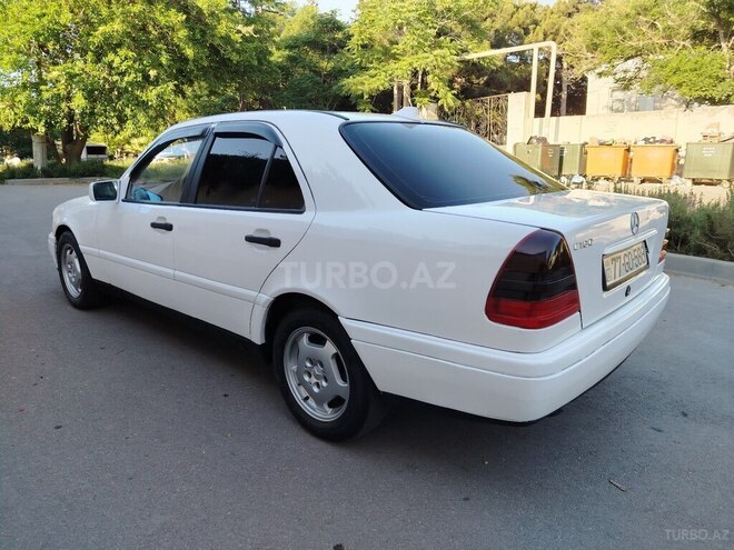 Mercedes C 180-4