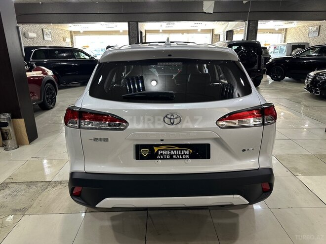 Toyota Corolla Cross-4