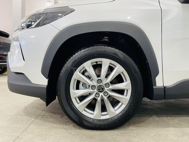 Toyota Corolla Cross-24