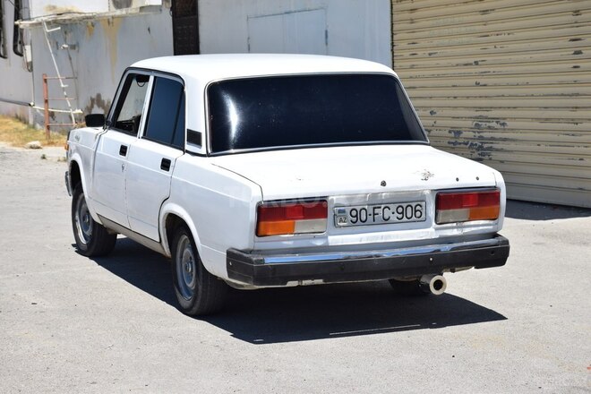LADA (VAZ) 2107-4