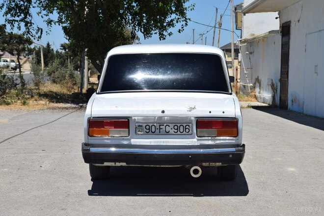 LADA (VAZ) 2107-5