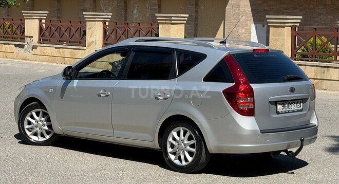 Kia Ceed SW-10