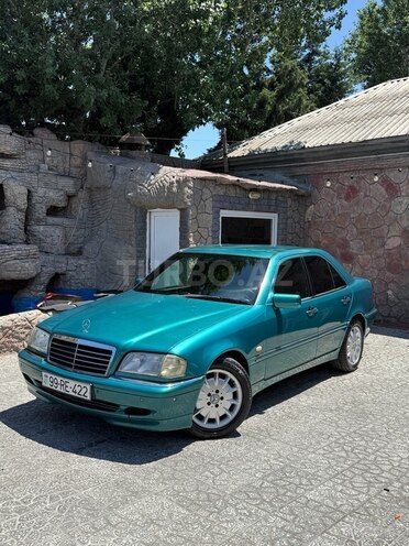 Mercedes C 240-1