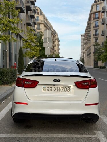 Kia Optima-4