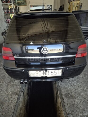 Volkswagen Golf-3