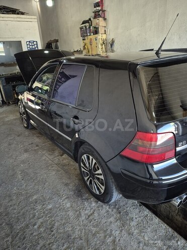 Volkswagen Golf-5