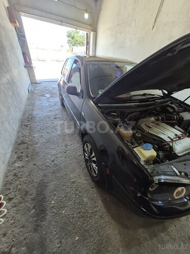 Volkswagen Golf-8