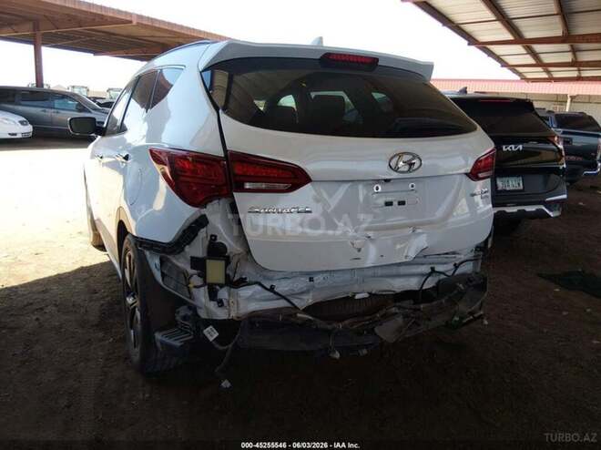 Hyundai Santa Fe-6