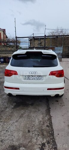 Audi Q7-2