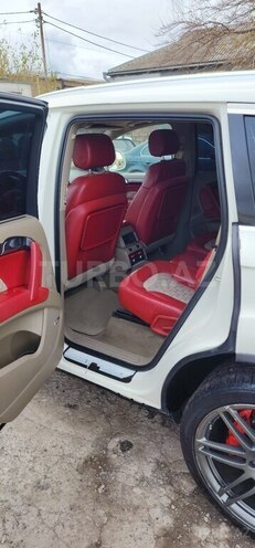 Audi Q7-8