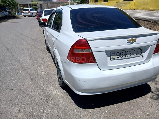 Chevrolet Aveo-4