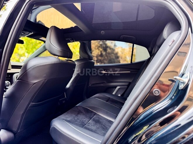 Toyota Camry-11