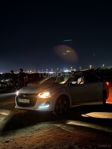 Chevrolet Onix-2