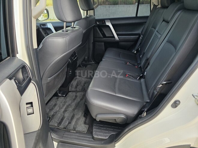 Toyota Land Cruiser Prado-10