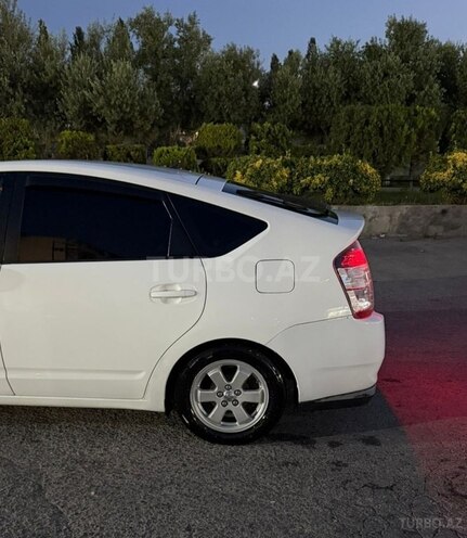 Toyota Prius-6