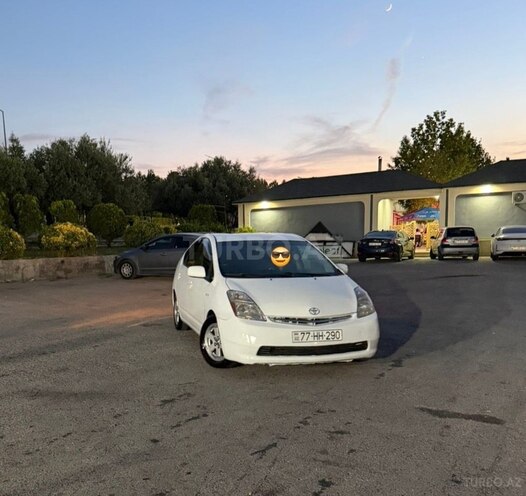 Toyota Prius-2