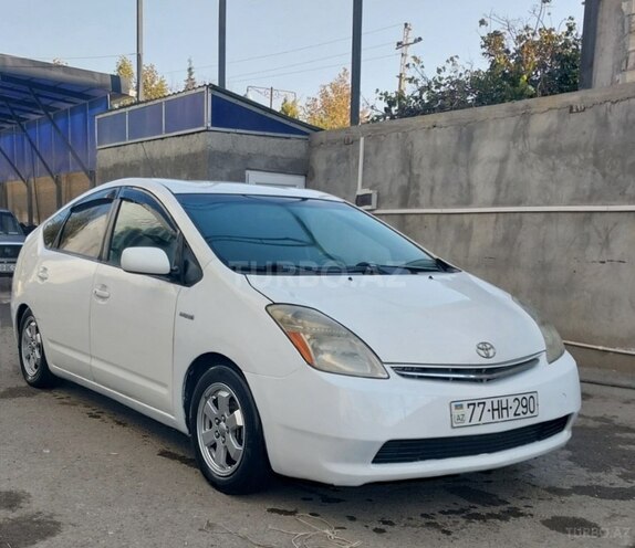Toyota Prius-11