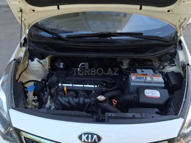 Kia Rio-10