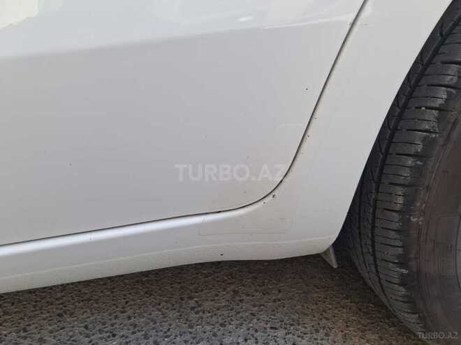 Kia Rio-13