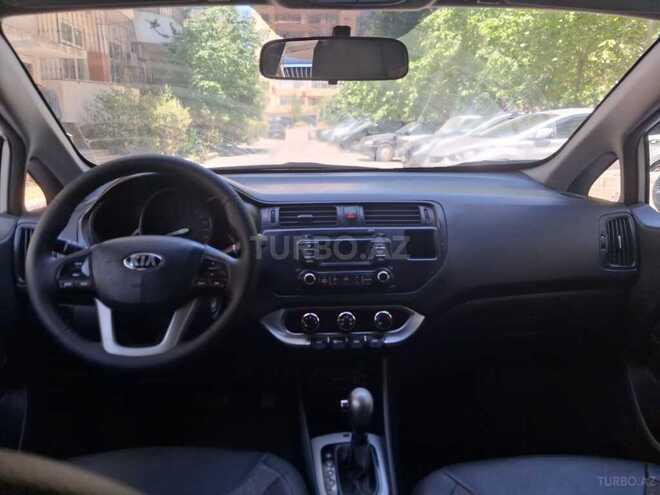 Kia Rio-15