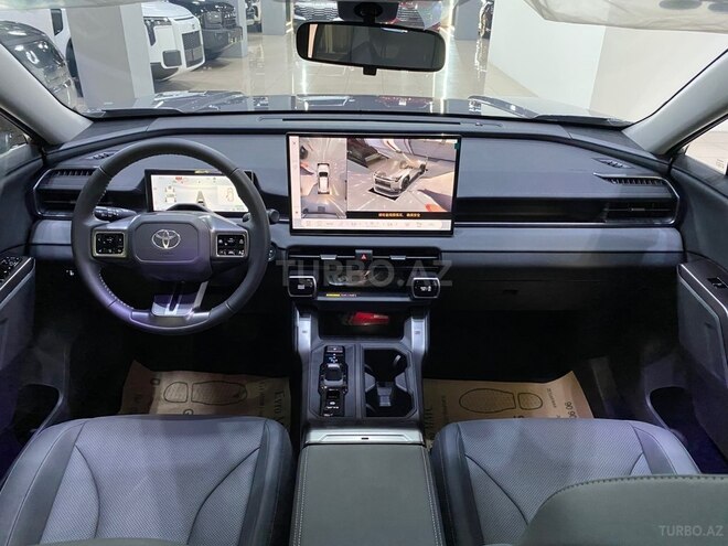 Toyota RAV4-14