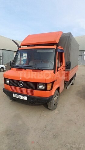 Mercedes 410 D-2