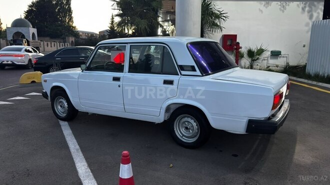 LADA (VAZ) 2107-4