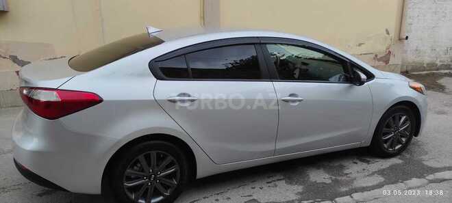 Kia Cerato-5