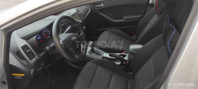 Kia Cerato-9