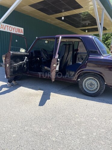 LADA (VAZ) 2107-4