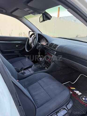 BMW 520-6