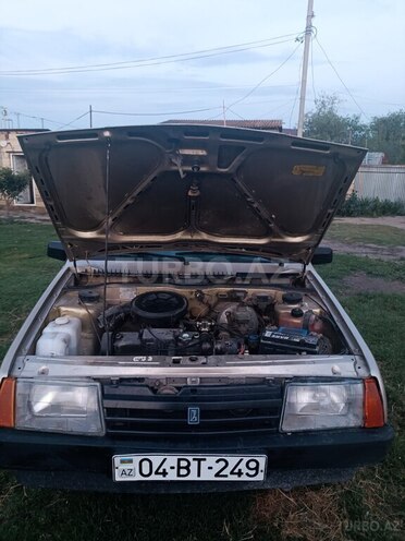 LADA (VAZ) 21099-8