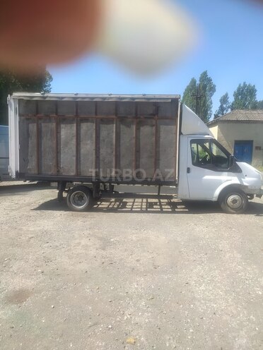 Ford Transit-7