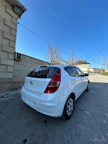 Hyundai i30-8